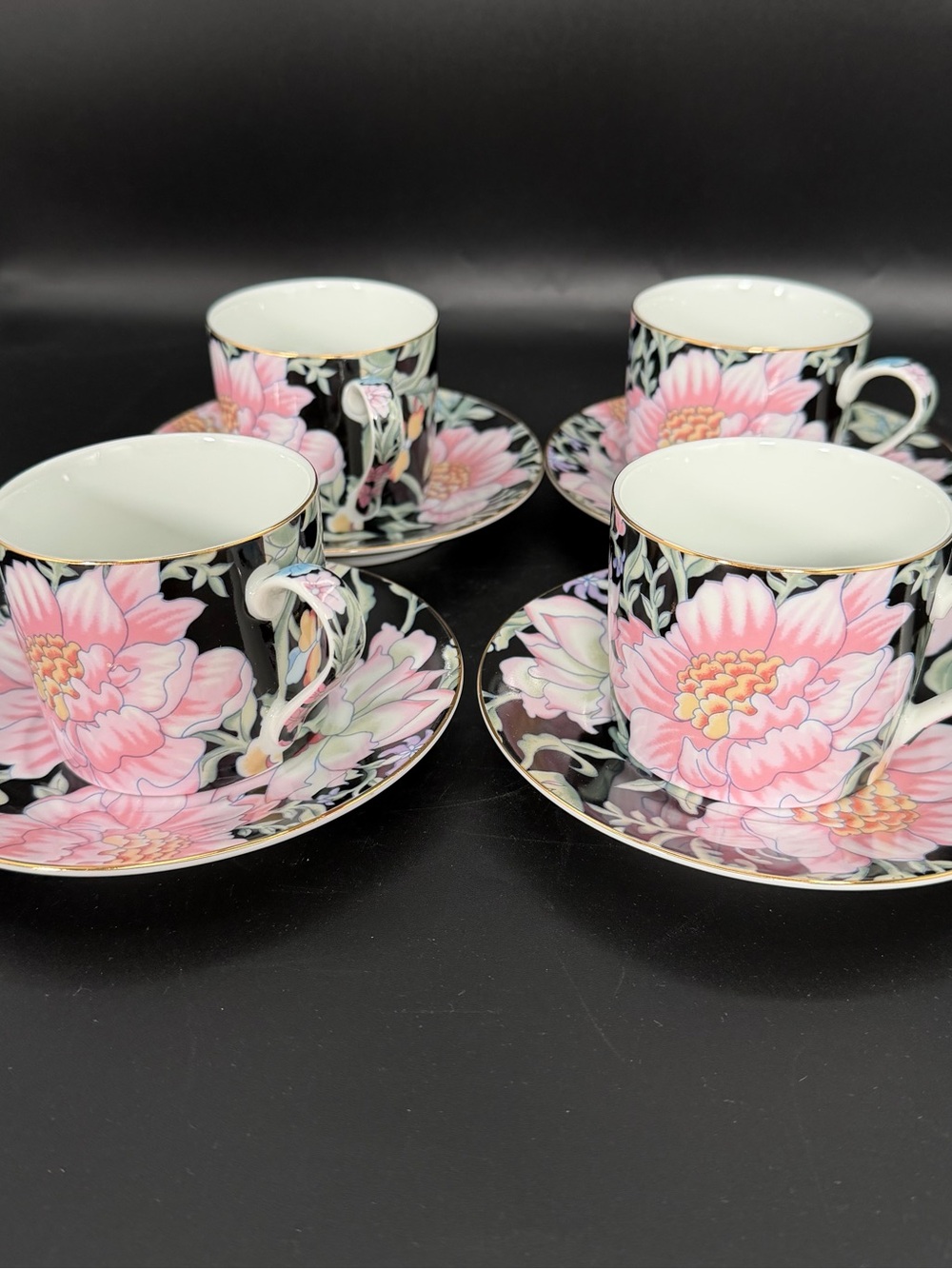Bloomingdale’s Garden Pleasures Cup & Saucer Set of 4 Floral Gold Trim Japan
